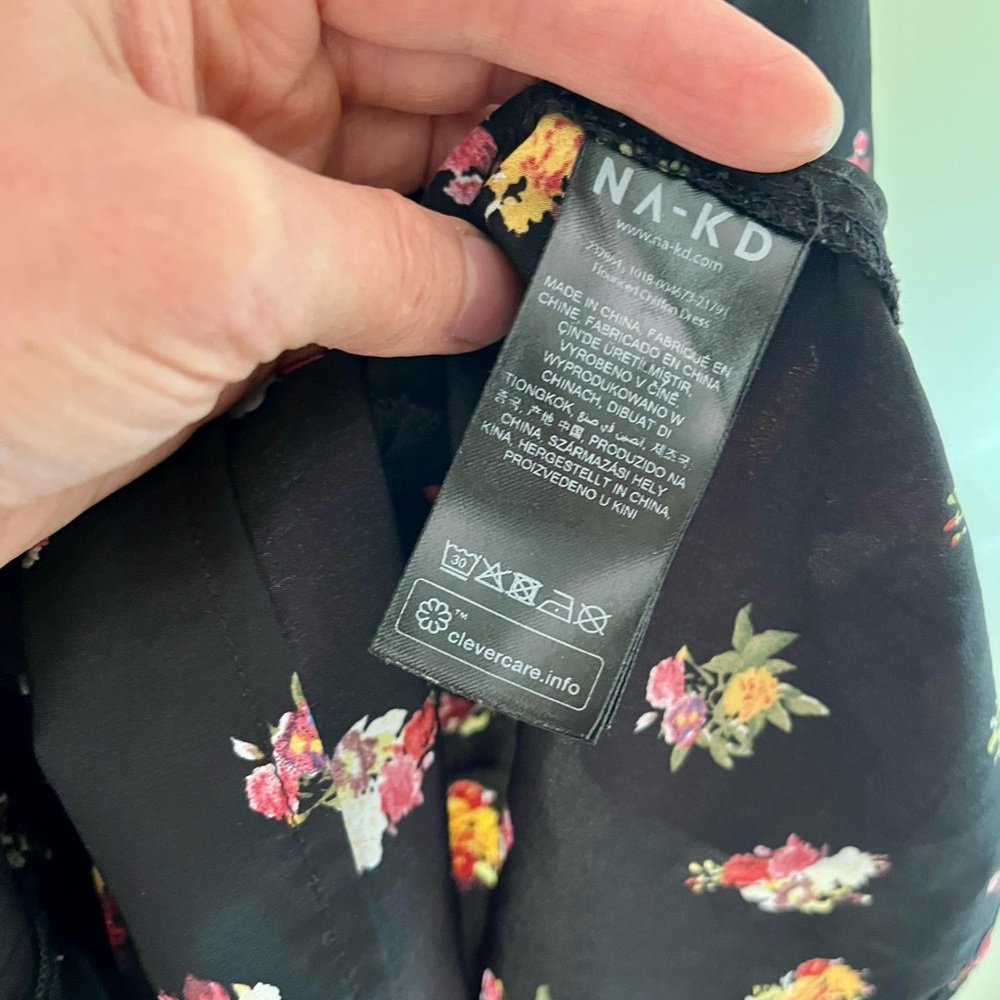 NA-KD Black Flounced Floral Chiffon Dress Size 34 (S) BohoStyle RomanticFemme - Picture 8 of 8